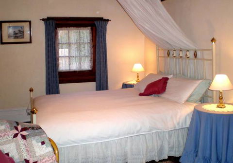 Rock Of Ages Cottage B&B - Accommodation Noosa 3