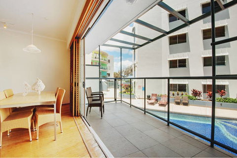 Rolling Surf Resort - Accommodation Noosa 0