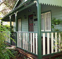 Strawberry Patch Cottage - Accommodation Noosa
