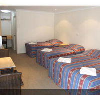 Tenterfield Tavern  Motor Inn - Accommodation Noosa