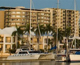 Cullen Bay Resorts - Accommodation Noosa 1
