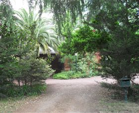 Allan Court Gardens Accommodation - Accommodation Noosa 1