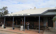 Albert Hotel - Albert - Accommodation Noosa 1