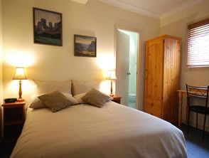 Ashfield Manor - Accommodation Noosa 0