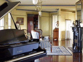 Barcaldine House - Accommodation Noosa 1