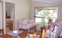 Coach Cottage - Accommodation Noosa 6