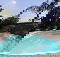 Parkes Overnighter Caravan Park - Accommodation Noosa