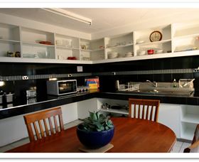 CStay Holiday Accommodation - Accommodation Noosa 2