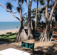 Beachfront Zilzie Holiday Home and Cottage - Accommodation Noosa