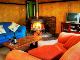 M.J Yurts Ballandean - Accommodation Noosa 1