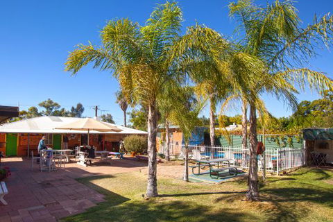 Alice Lodge Backpackers - Accommodation Noosa 9