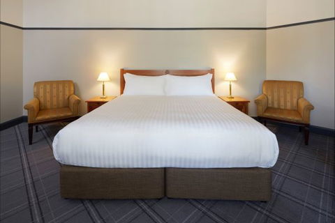 Brassey Hotel - Accommodation Noosa 3