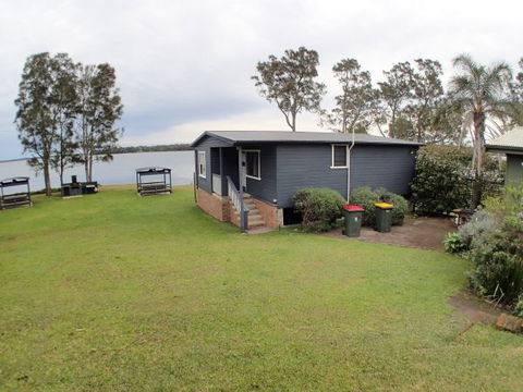 Dungowan Waterfront  Accommodation - Accommodation Noosa 3