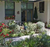 Practically Lakeside B and B - Accommodation Noosa