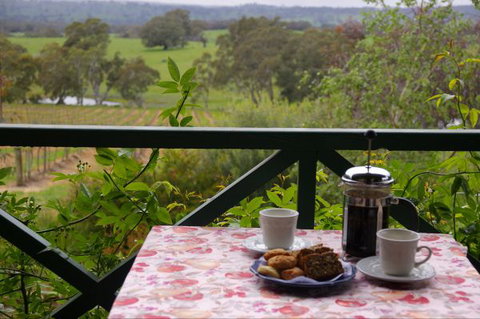 Naimanya Cottage - Accommodation Noosa 2
