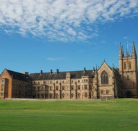 University Stays - Accommodation Noosa