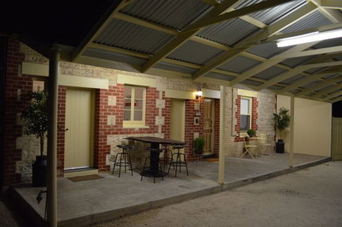 Two Cow Cottage Bed And Breakfast - Accommodation Noosa 3