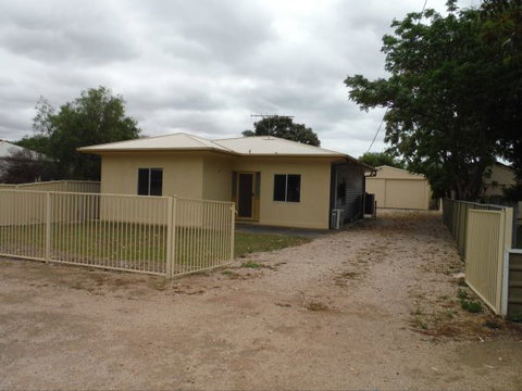The Shack - Accommodation Noosa 2