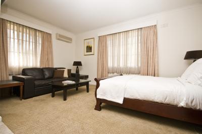 Quality Inn Country Plaza Queanbeyan - Accommodation Noosa 2