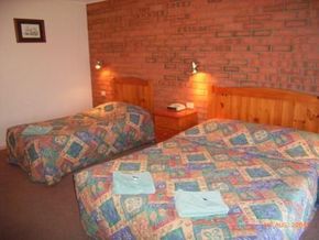 Tea House Motor Inn - Accommodation Noosa 1