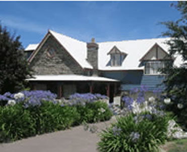 Alpine Holiday Rentals - Accommodation Noosa 1