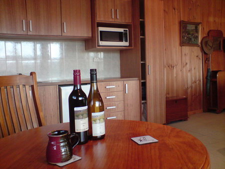 Hall ACT Accommodation Noosa