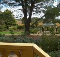 Lyndoch Hill Retreat - Accommodation Noosa