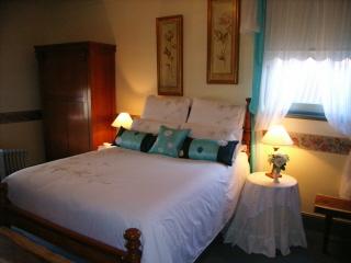All Saints And Sinners Colonial B&B - Accommodation Noosa 3