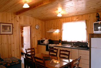 Captain James Cook Memorial Caravan Park - Accommodation Noosa 0