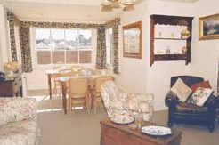 Louisa's Cottage - Accommodation Noosa 0