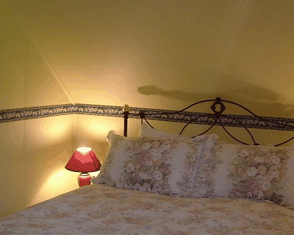 Hamilton Old School House Cottages - Accommodation Noosa