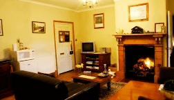 Crabtree House Heritage Suites - Accommodation Noosa 0
