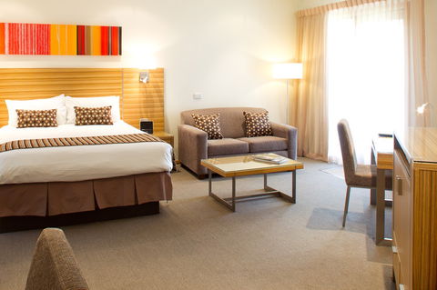 Comfort Inn Julie-Anna - Accommodation Noosa 1