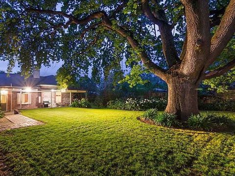 Dumas House - Accommodation Noosa 0