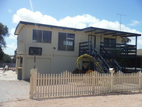 Costa To Coast - Accommodation Noosa 0