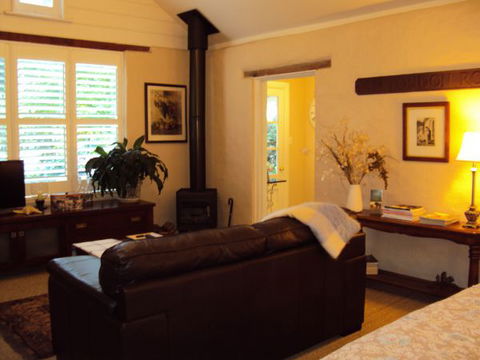 Harcourt Elms Bed And Breakfast - Accommodation Noosa 2