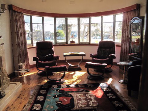 B&B Wodonga - Art Deco Accommodation - Accommodation Noosa 5
