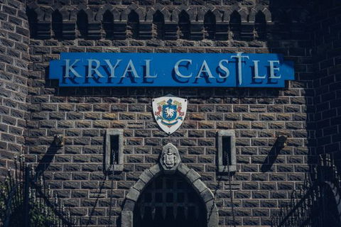 Castle Suites - Kryal Castle - Accommodation Noosa 1
