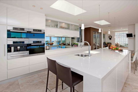 Deep Blue - Accommodation Noosa 6