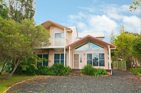 Fairlight House - Accommodation Noosa 0