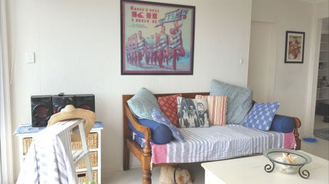 Headlands Beach House - Accommodation Noosa 2