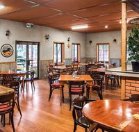 Hungry Horse Hotel Molesworth - Accommodation Noosa