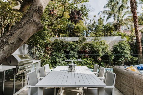 Luxico - Pearce Street - Accommodation Noosa 1