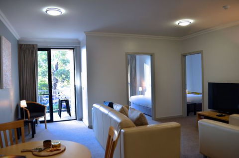 Mansfield Apartments - Accommodation Noosa 2