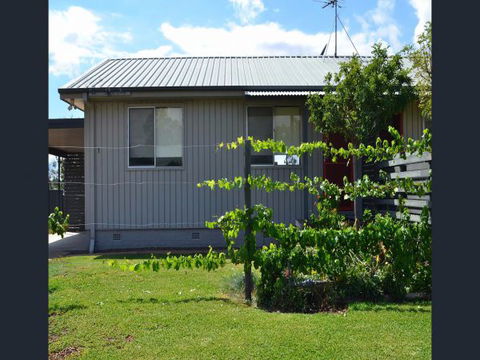 Narrabri West Apartments - Accommodation Noosa 0