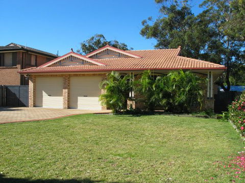 Seawest - Hawks Nest Accommodation - Accommodation Noosa 0