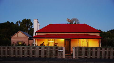 Shurdingtons Cottage - Accommodation Noosa 1