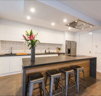 The Bright House - Accommodation Noosa