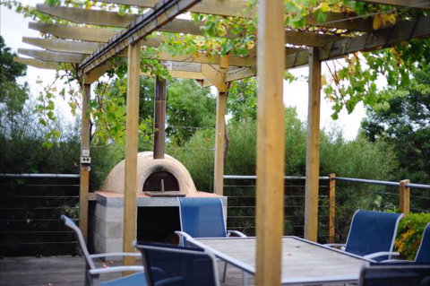 The Old Drik Drik Schoolhouse Retreat - Accommodation Noosa 4