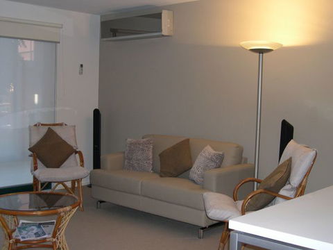 Unit 5 Wyuna Queenscliff - Accommodation Noosa 2